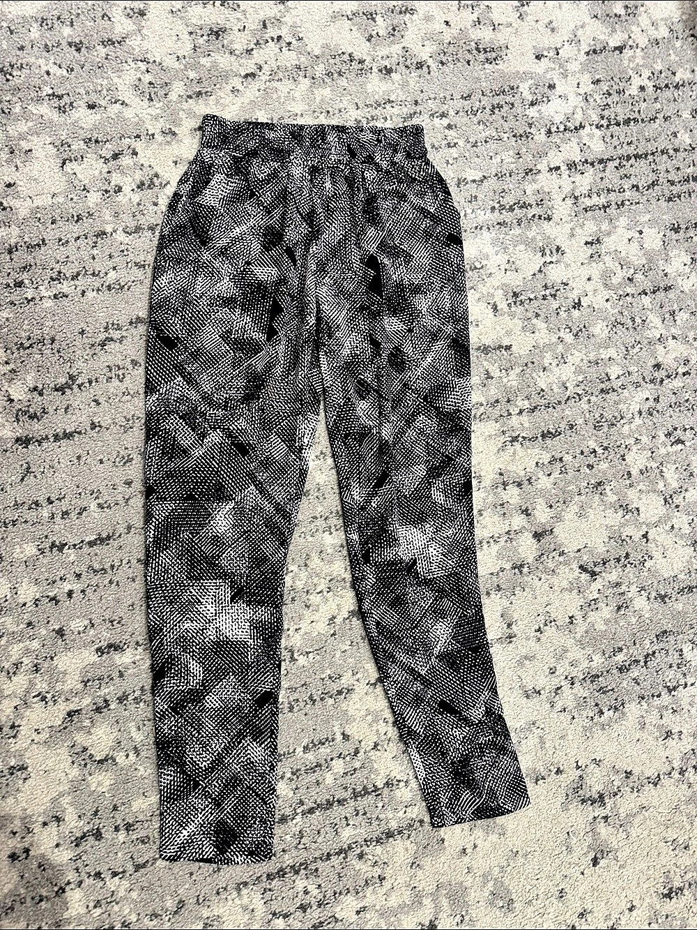 Decree Abstract Print Leggings in Black & White Size Small